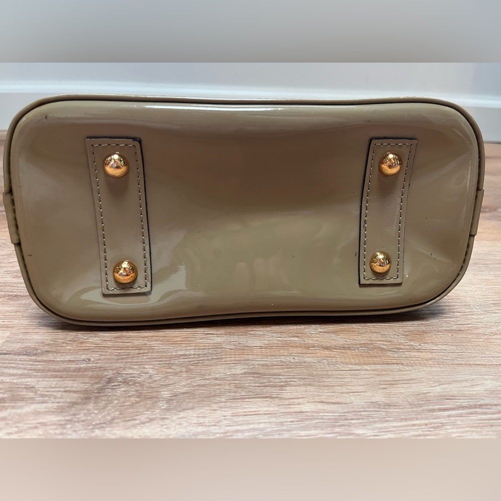 AUTH Louis Vuitton Alma BB Vernis Keychain Included! - Picture 3 of 16